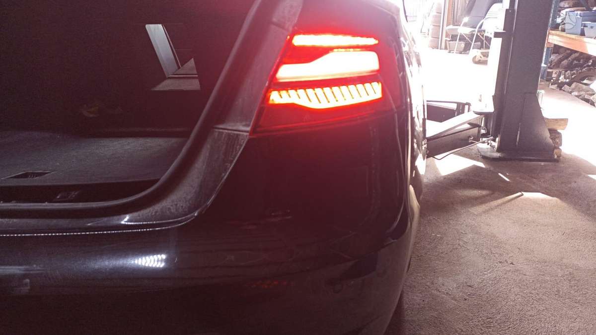 Audi A8 L