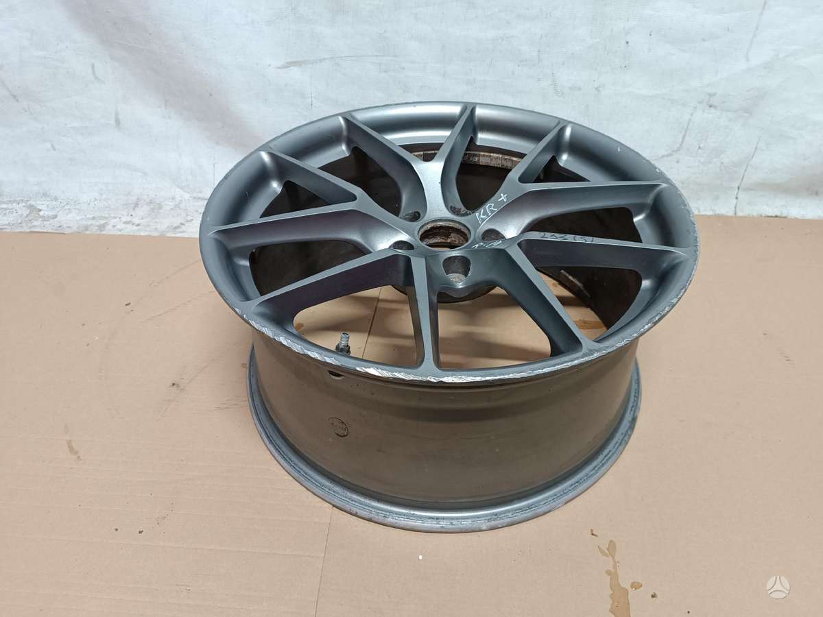 BMW F10, light alloy, R19
