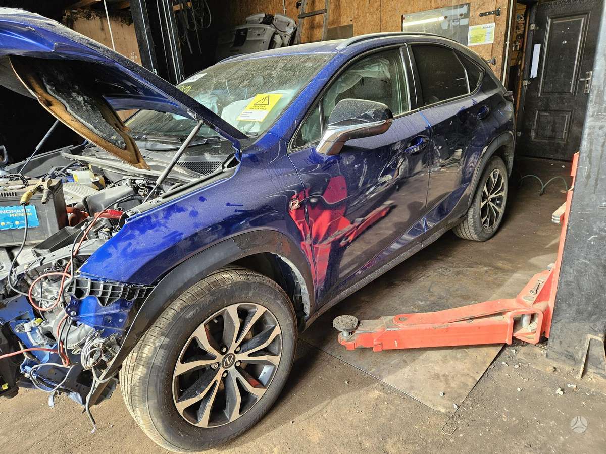 Lexus NX 300h Rida 77576km