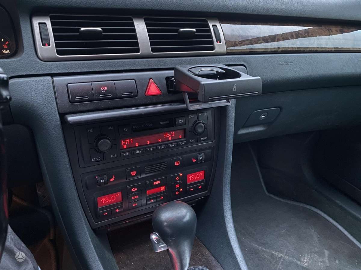Audi S6 kėbulo dalys
