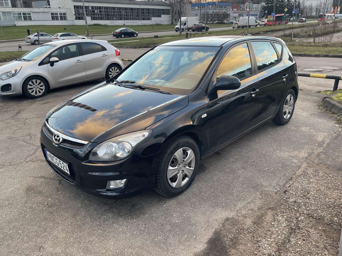 Kia Rio, Хэтчбек