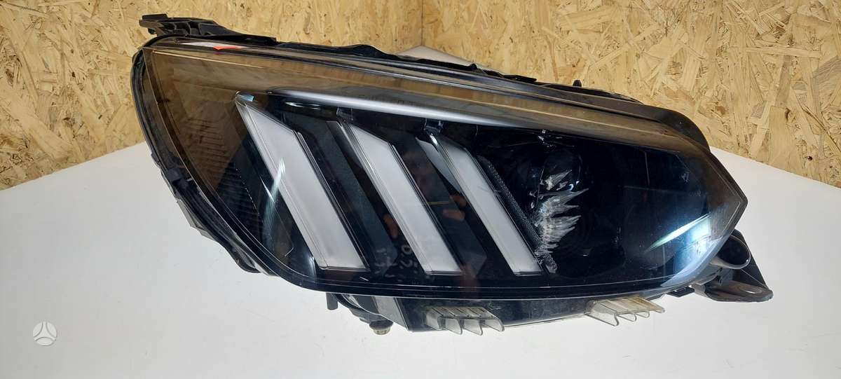 Peugeot 208 Cen22920