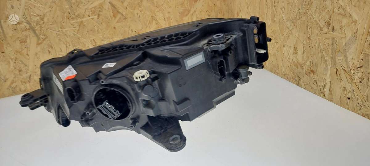 Skoda Superb, 3V1941016D, Cen22927