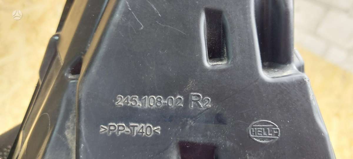 Tesla Model 3 Cen22930