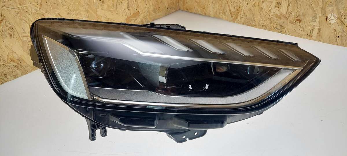 Audi A4, 8W0941034D, Cen23023