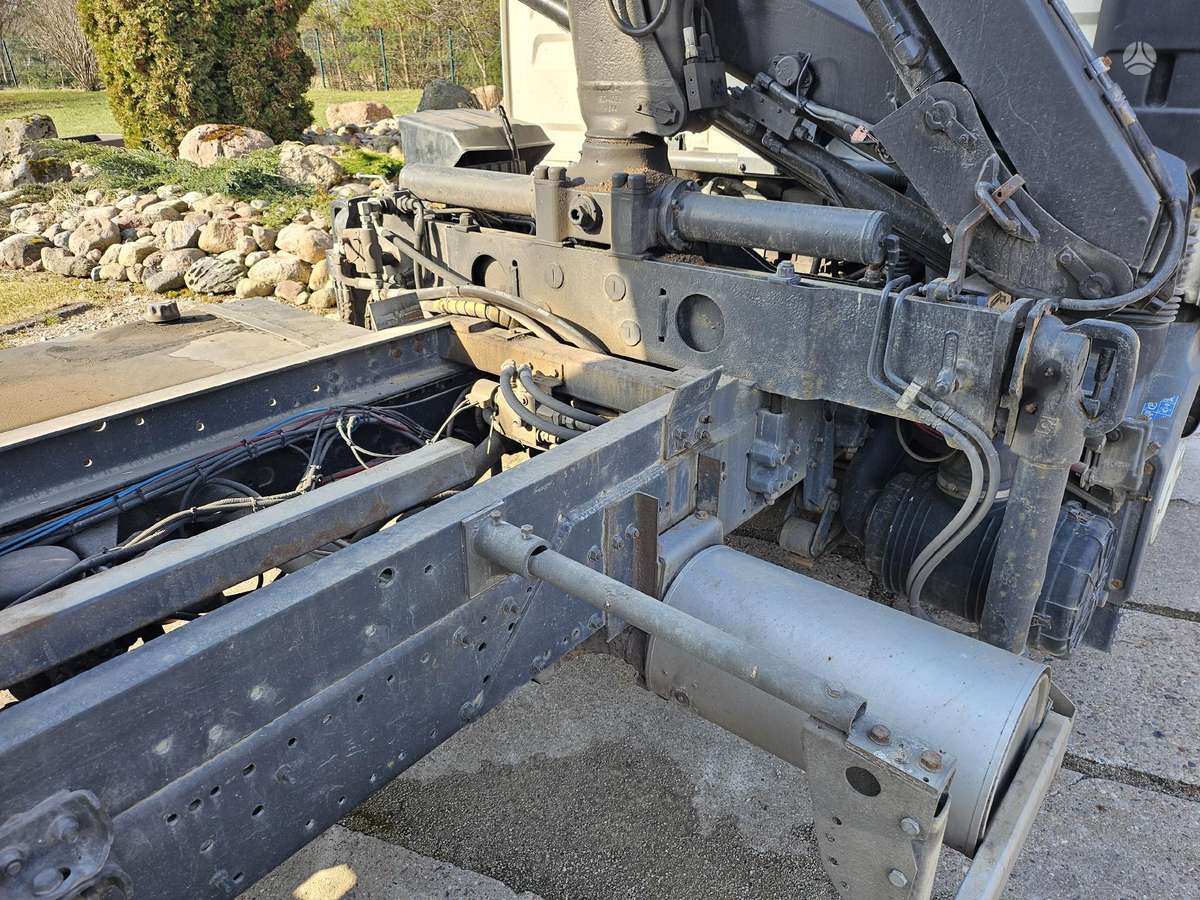 MAN TGL, dumpers with crane