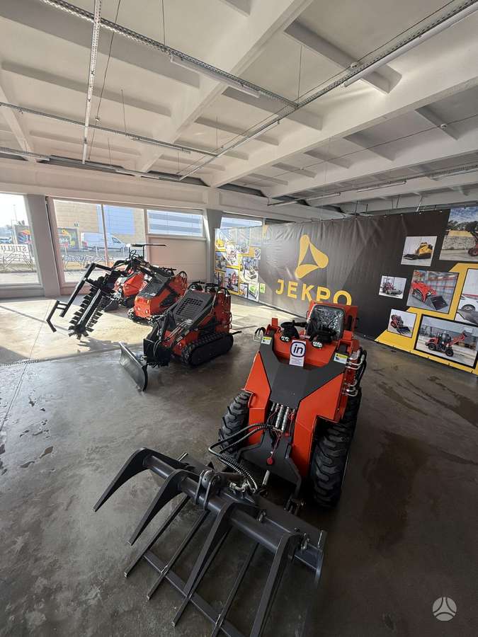 -Kita- KR38 2 cilindrų benzininis, mini loaders