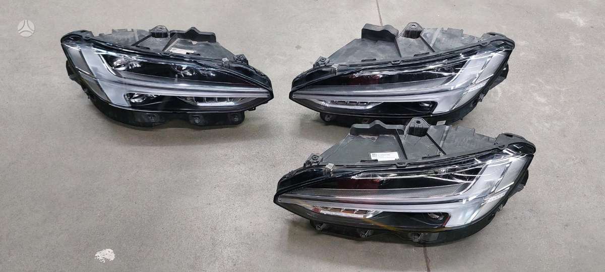 Volvo S90 lights