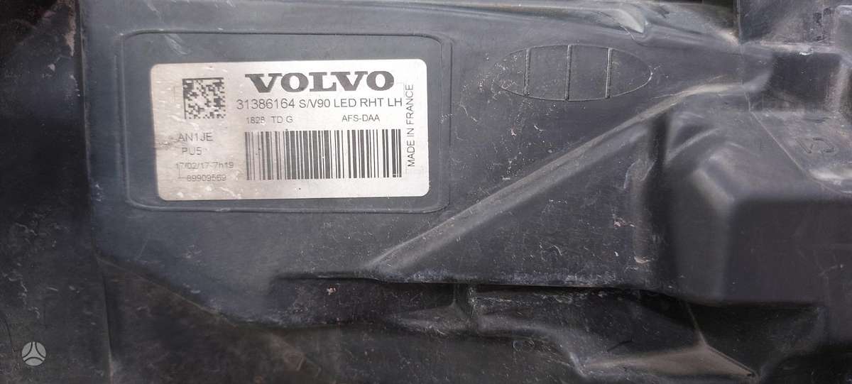 Volvo S90 gaismas