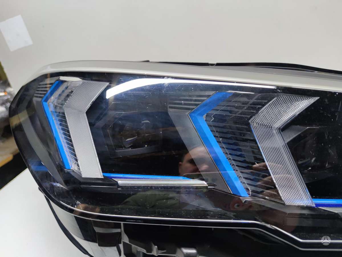 BMW X2 Stiklo defektas