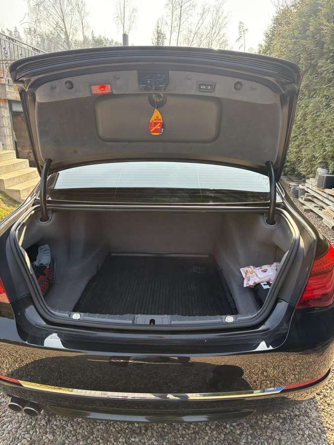 BMW 730, 3.0 l., Седан