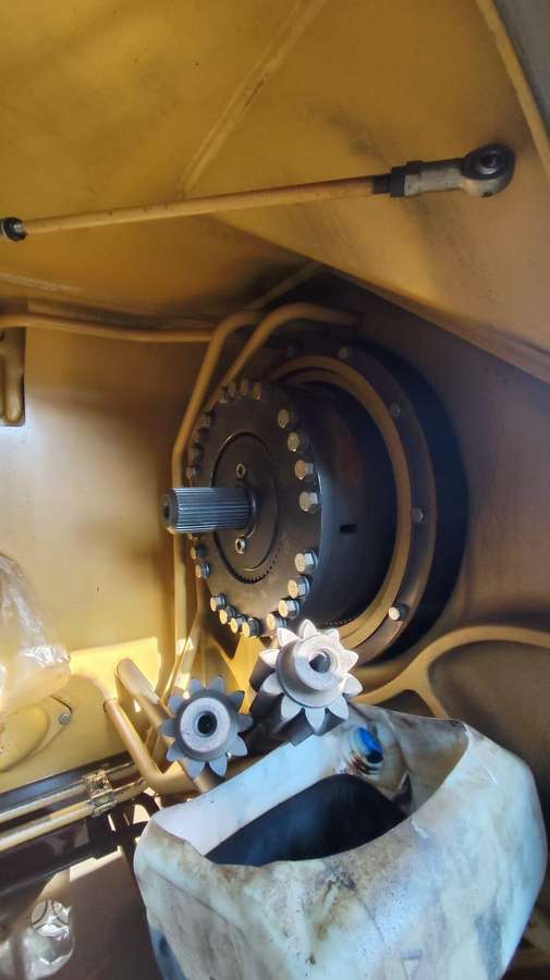 Caterpillar D5H XL, statybos ir kelių tiesimo technika