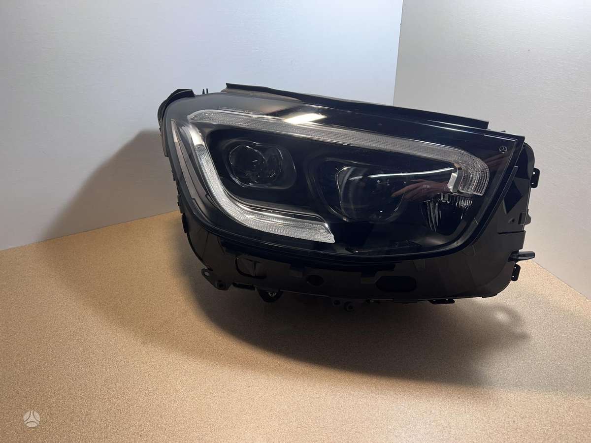 Mercedes-Benz GLC klasė lights