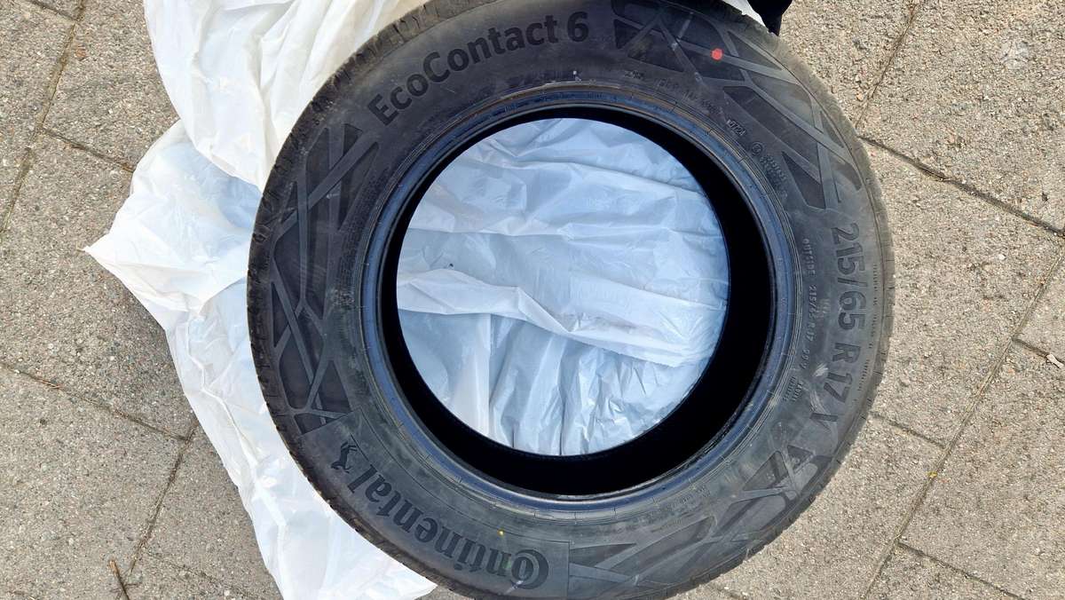 Continental, летние 215/65 R17