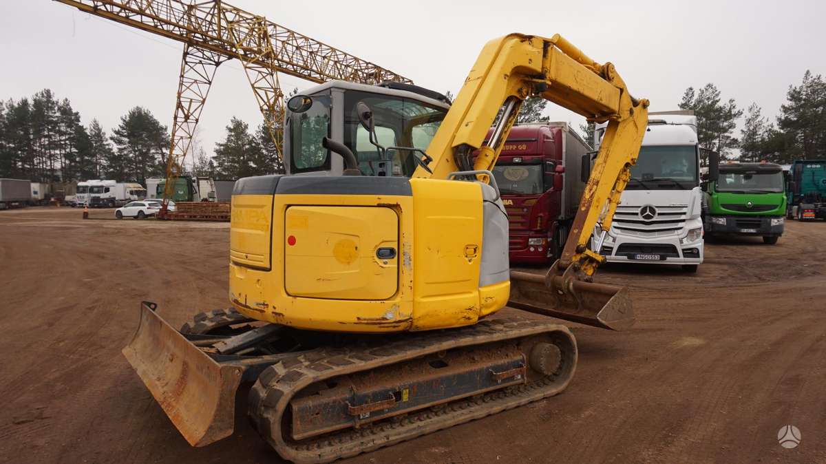 New Holland E70BSR-2, экскаваторы