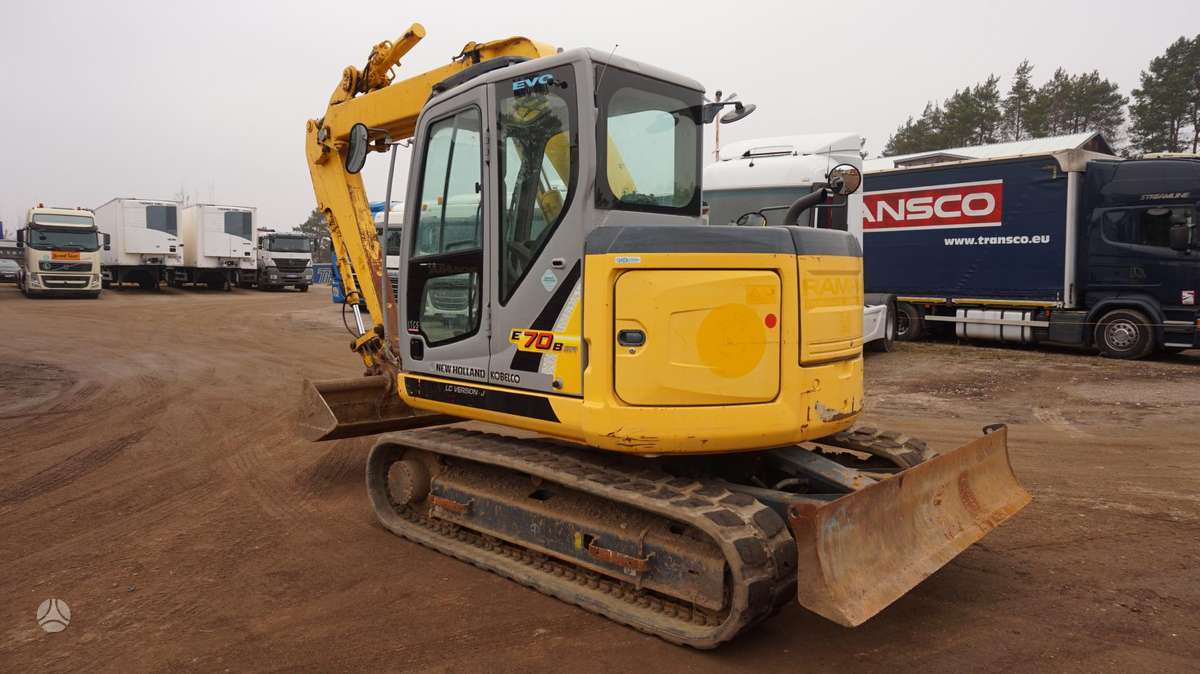 New Holland E70BSR-2, мини-экскаваторы