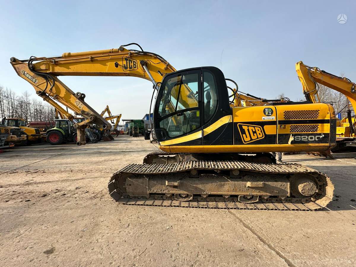 JCB JS200, экскаваторы