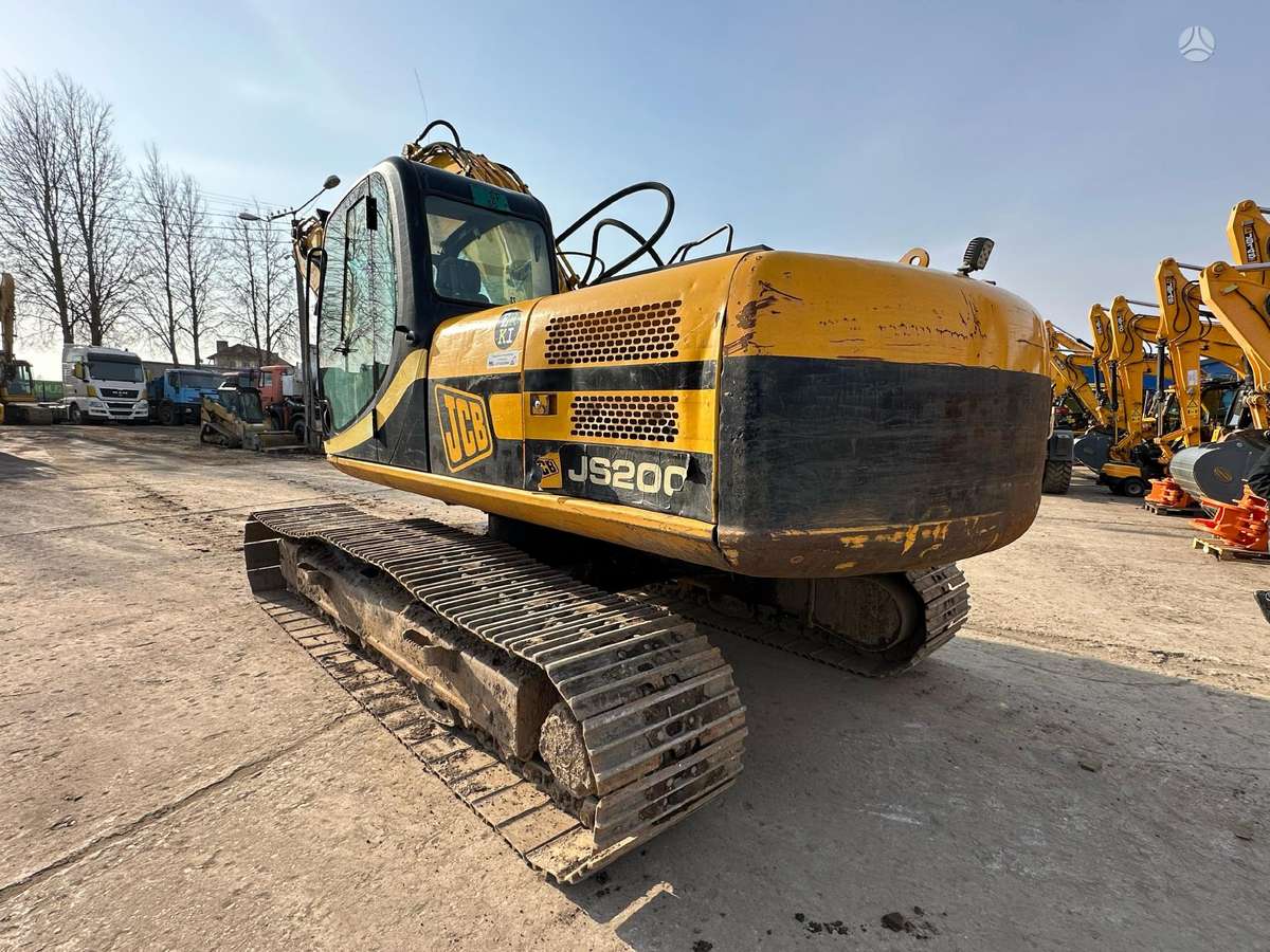 JCB JS200, excavator