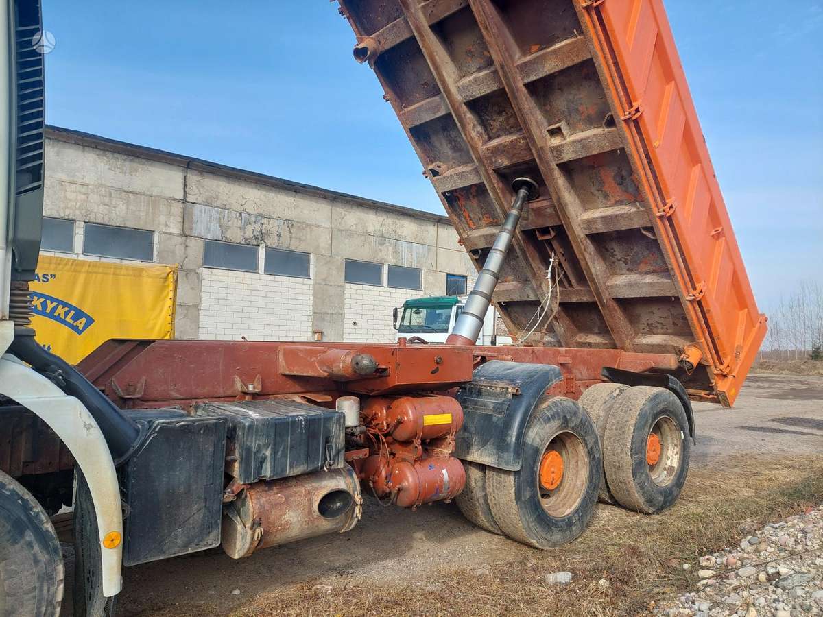 Iveco MP260E44, dumpers / tippers