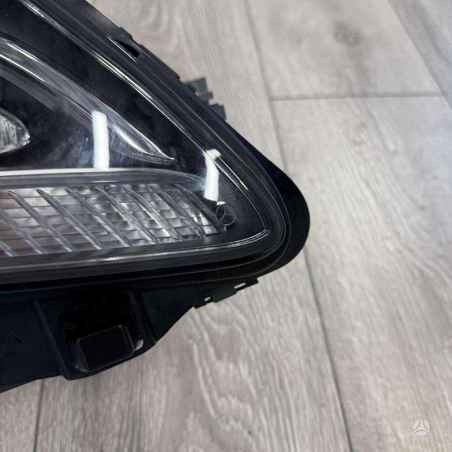 Mercedes-Benz E klasė фары