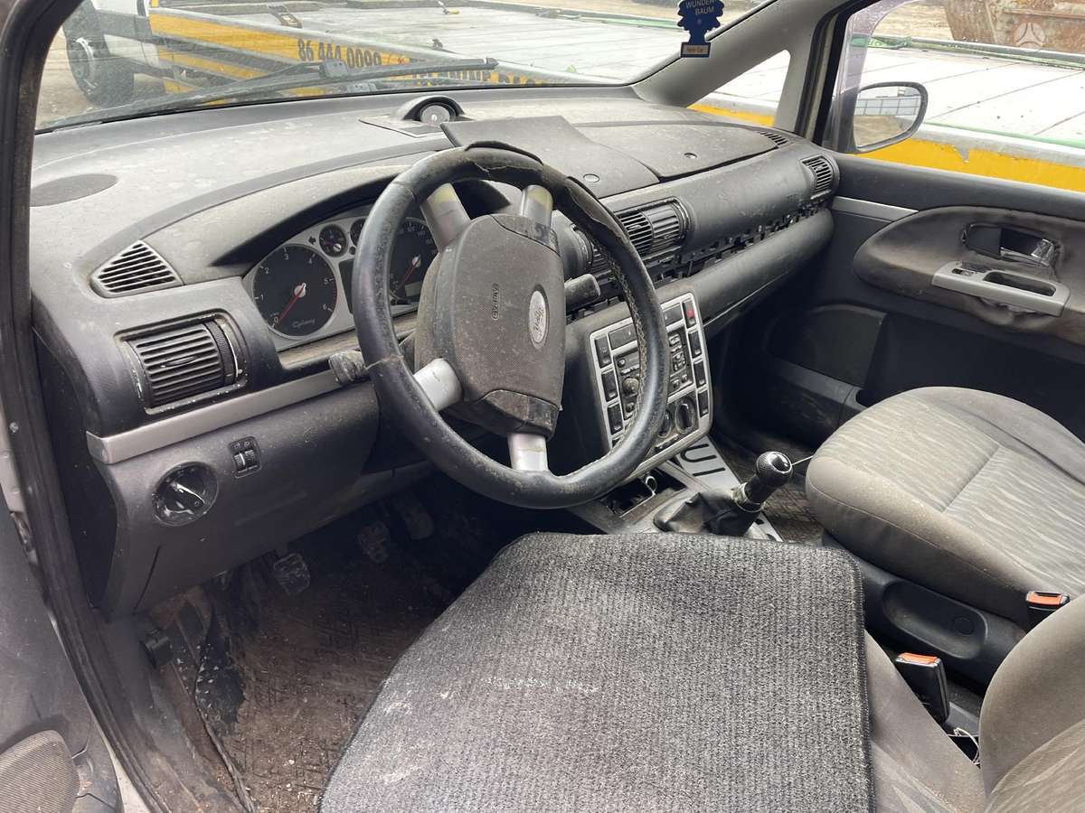 Ford Galaxy по частям