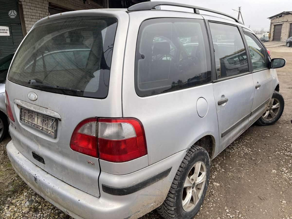 Ford Galaxy по частям