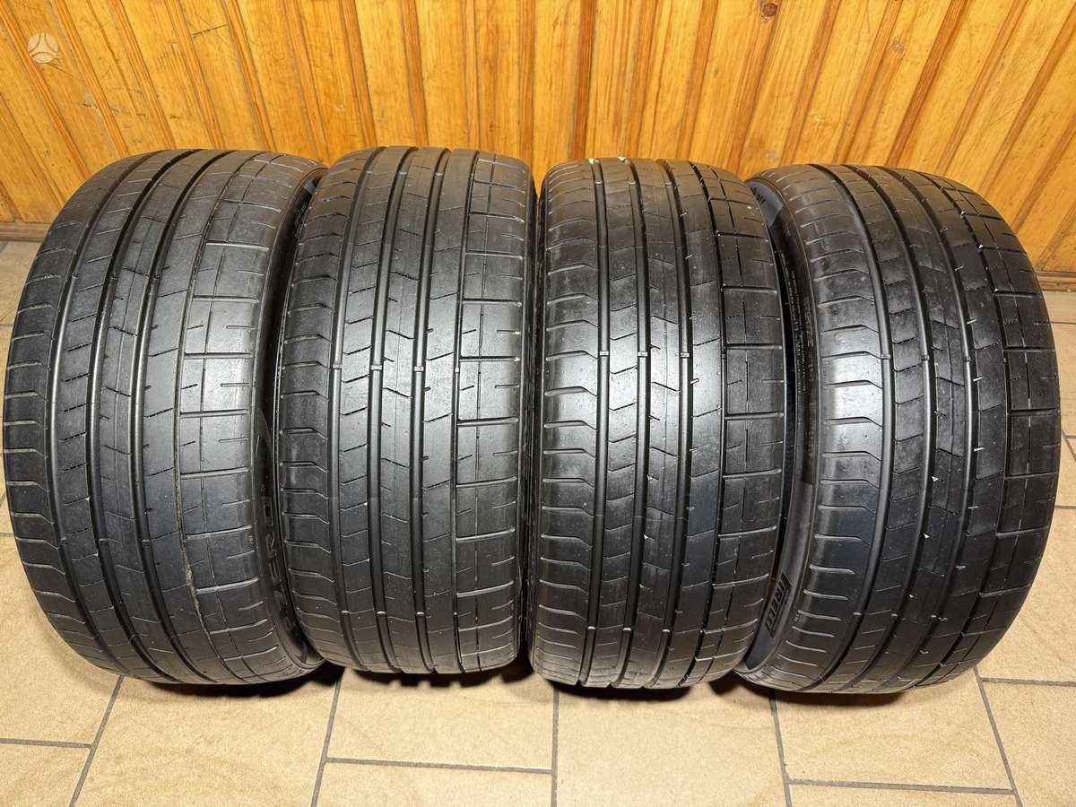 Pirelli PZero pz4/2022m, summer 235/35 R19