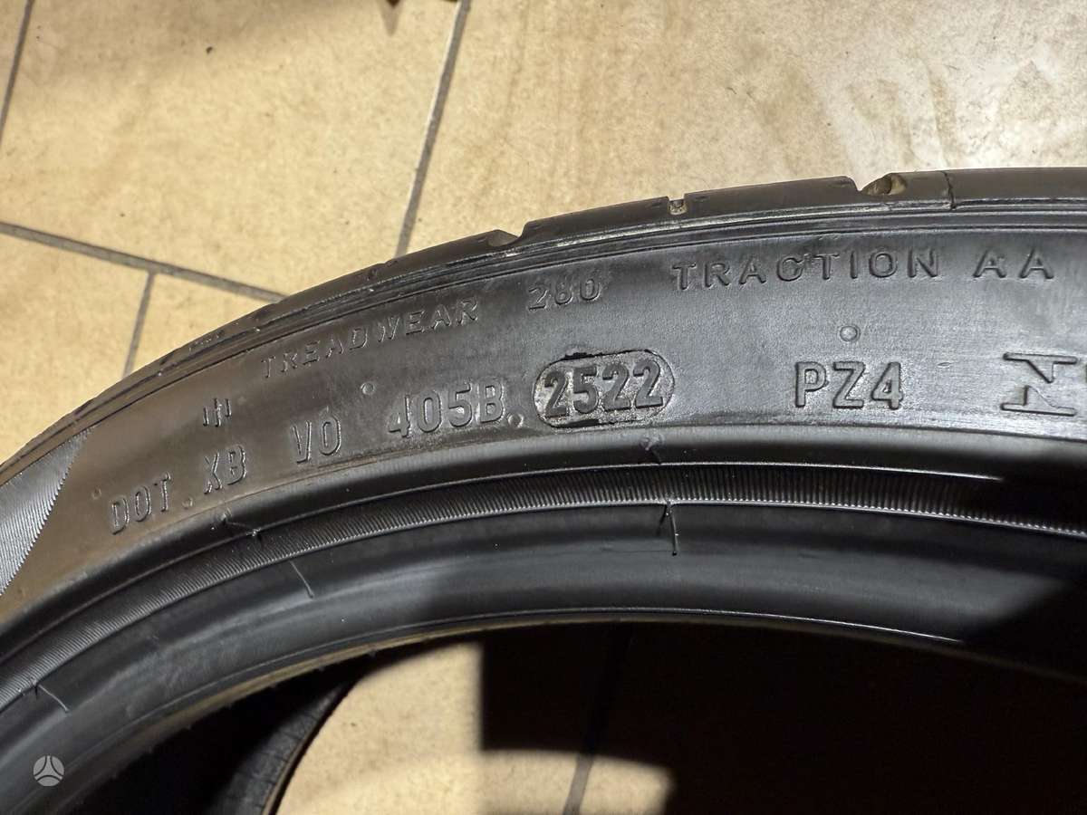 Pirelli PZero pz4/2022m, summer 235/35 R19