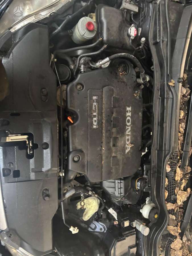 Honda CR-V dalimis