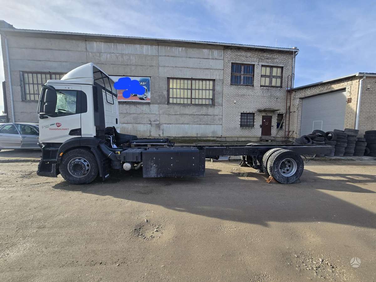 Iveco S-WAY 340 CNG, refrigerated trucks