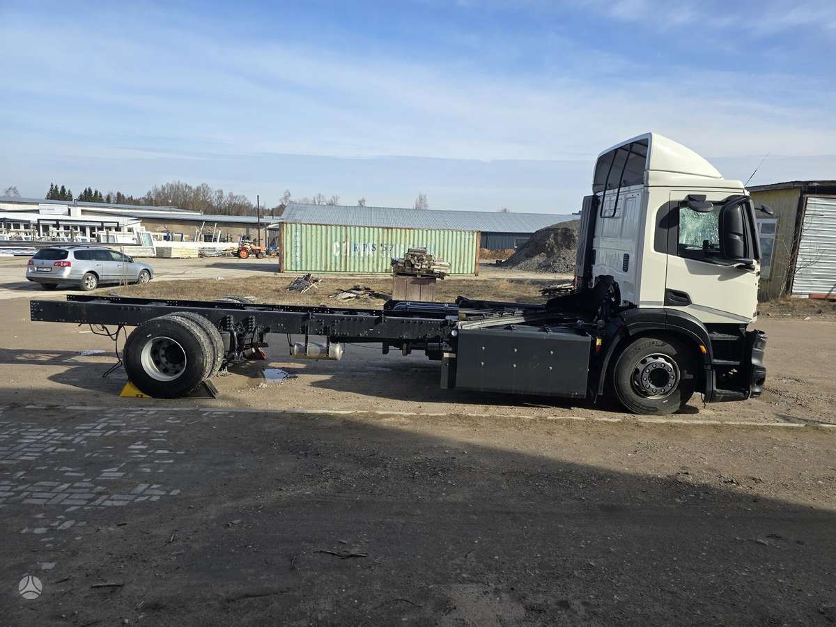 Iveco S-WAY 340 CNG, refrigerated trucks