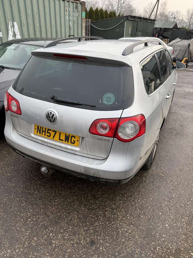 Volkswagen Passat La7w