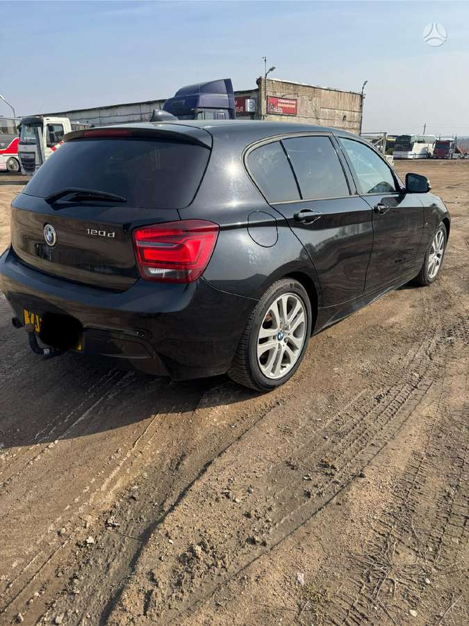 BMW 120 dalimis