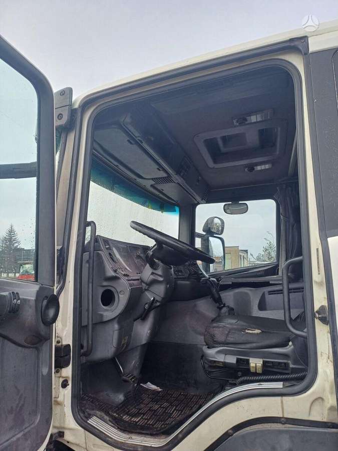 Scania P-380  2004, шасси
