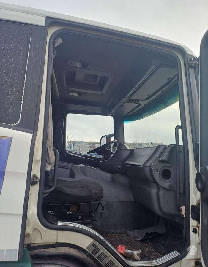 Scania P-380  2004, шасси