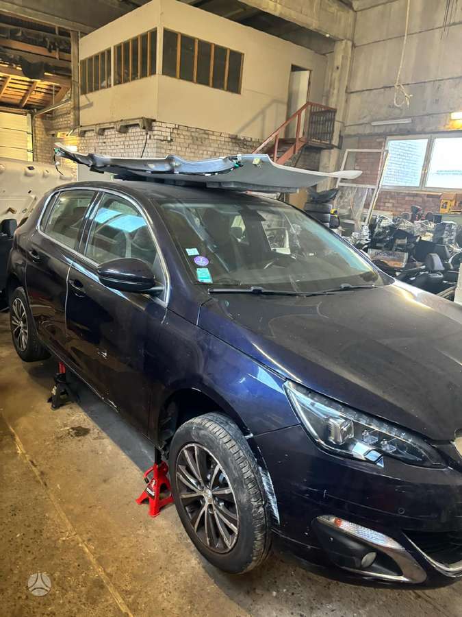 Peugeot 308 по частям. Europa