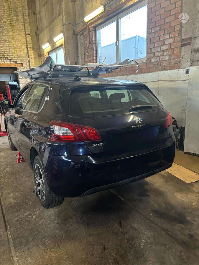 Peugeot 308 по частям. Europa
