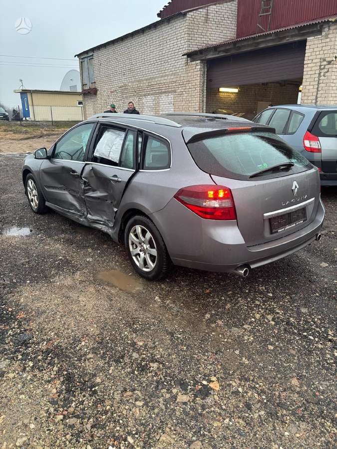 Renault Laguna по частям. Europa