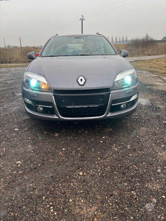 Renault Laguna dalimis. Europa