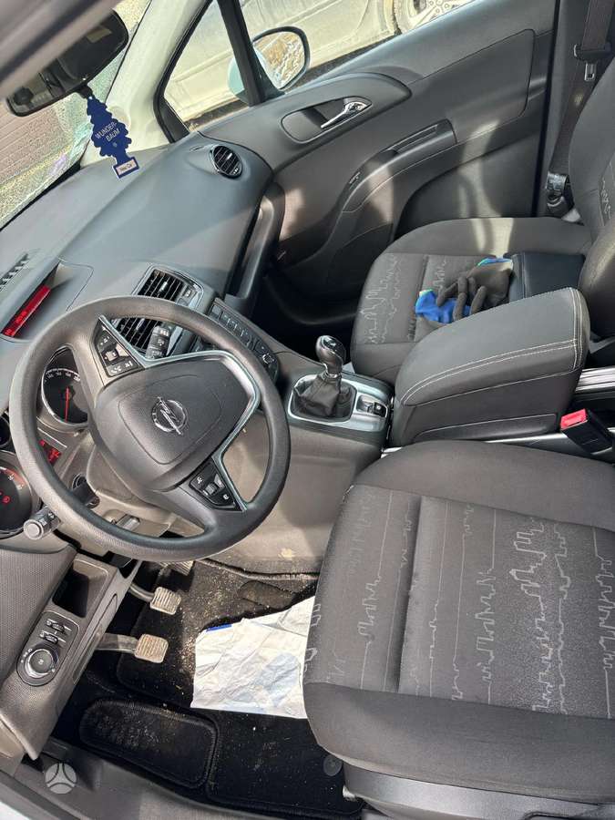 Opel Meriva по частям. Europa