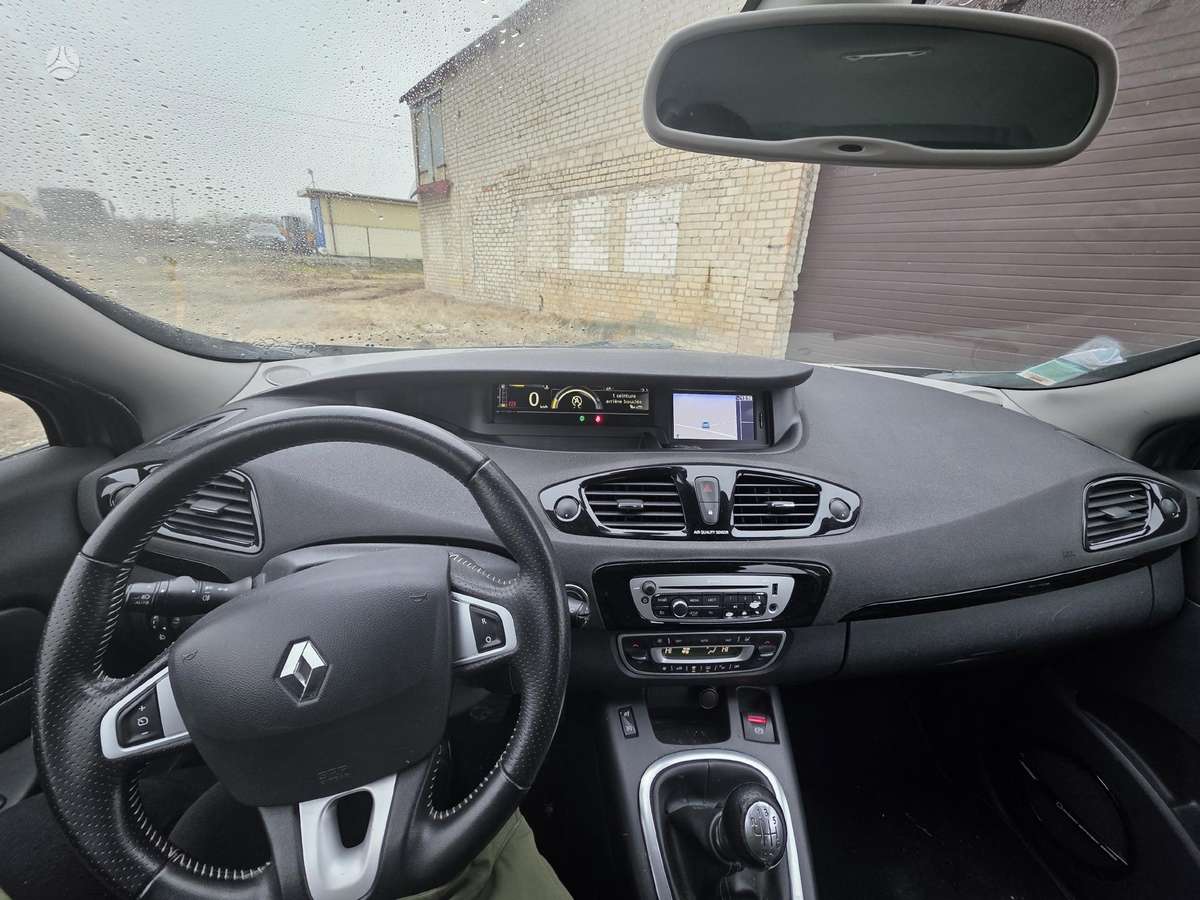 Renault Scenic по частям. Europa