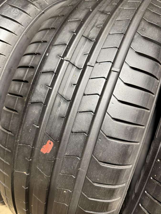 Pirelli PZero pz4/MO, summer 235/50 R19