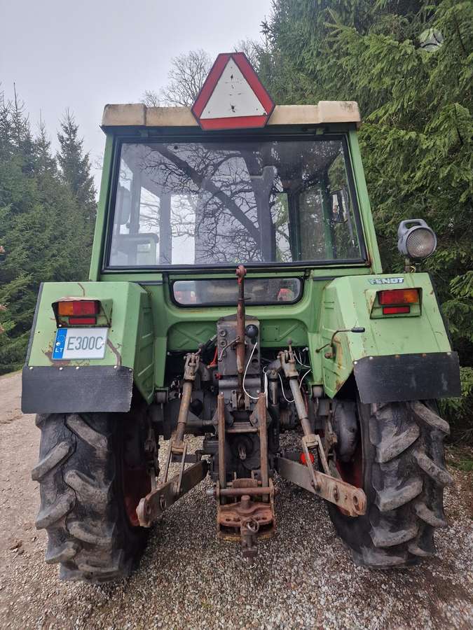 Fendt 305, tractors