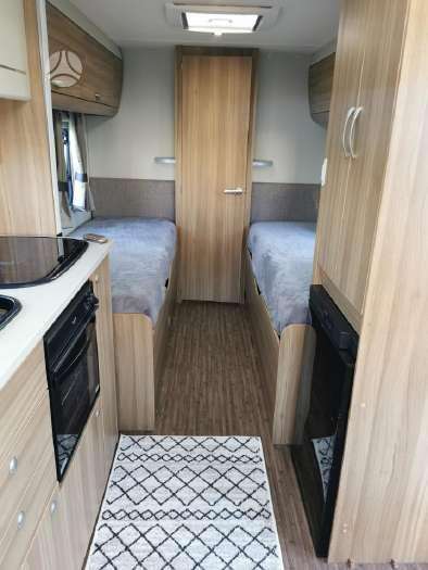 Bürstner Lunar, Elddis Sterling, caravans