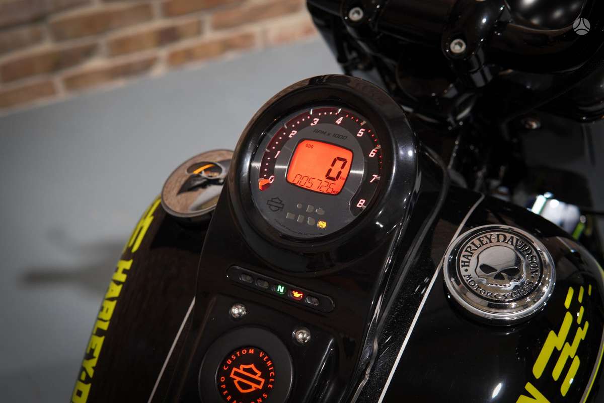 Harley-Davidson Softail 1802cc, choppers / cruisers / custom