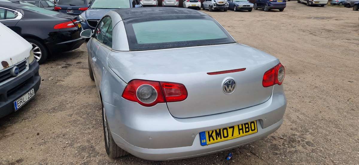 Volkswagen Eos