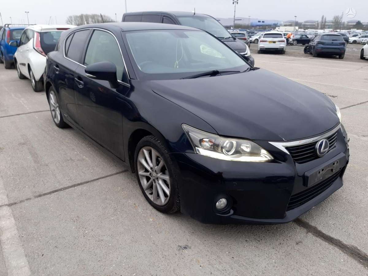 Lexus CT 200h Auto ardomas platesnė info telefonu