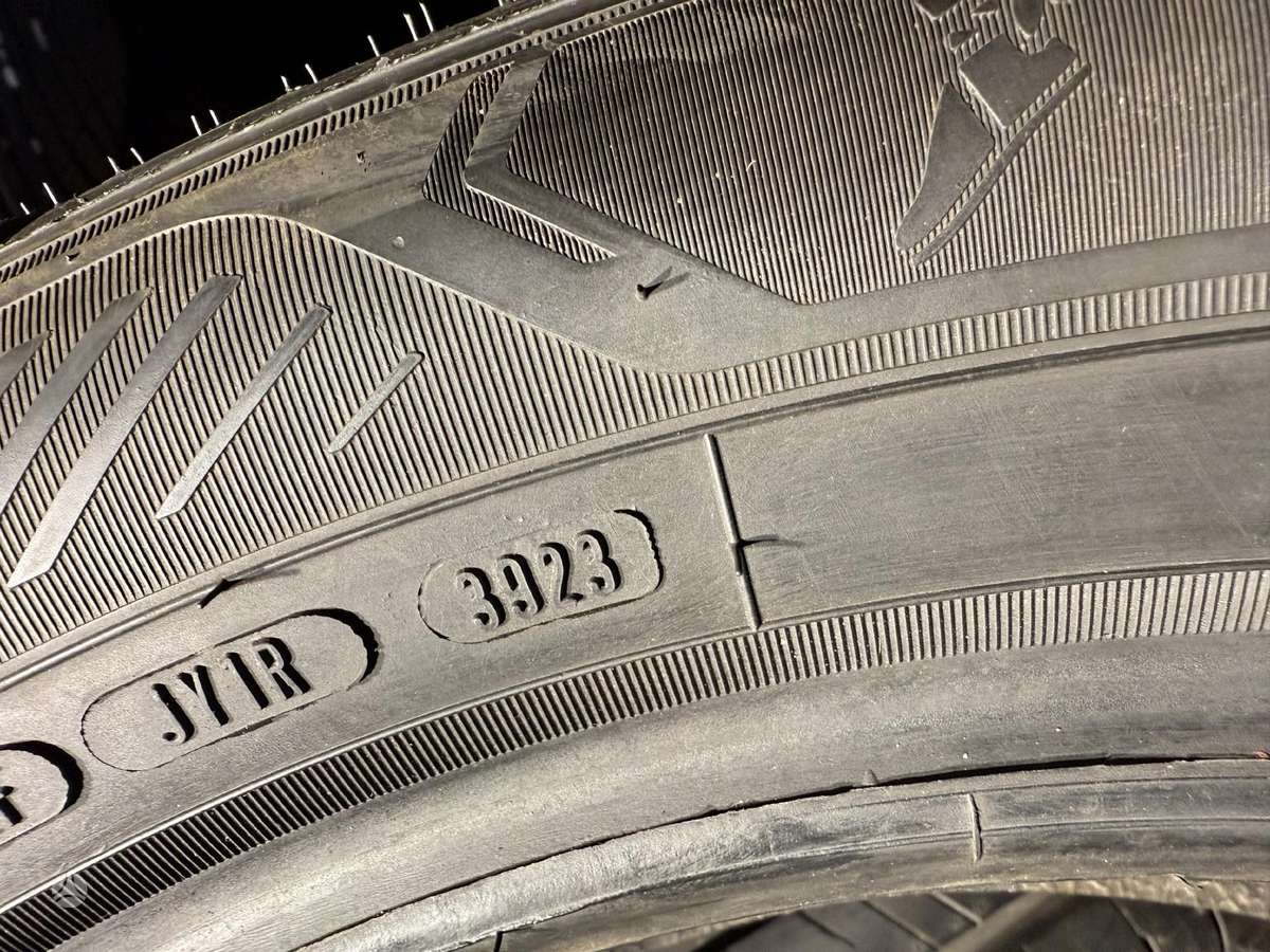 Goodyear EfficientGrip2 suv/2023m, летние 225/55 R19