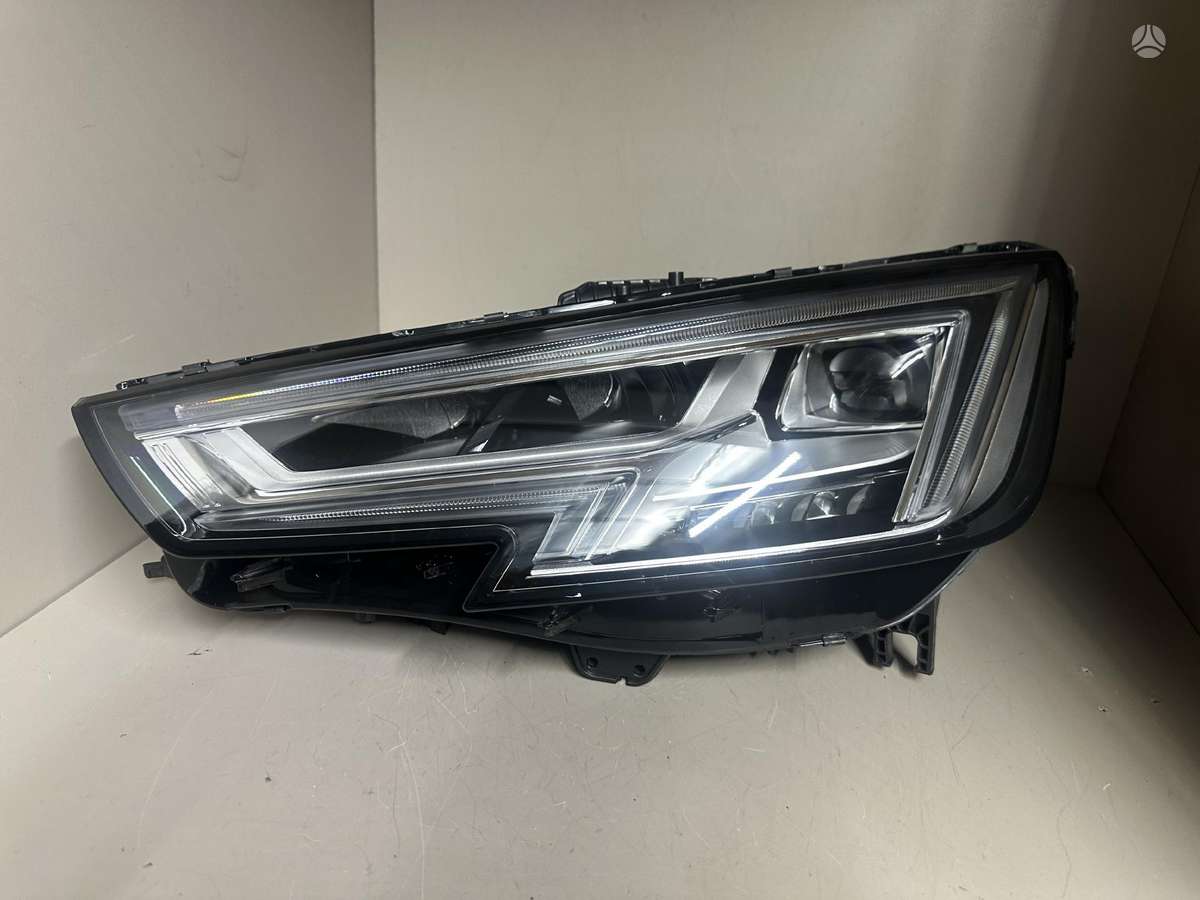 Audi A4 фары