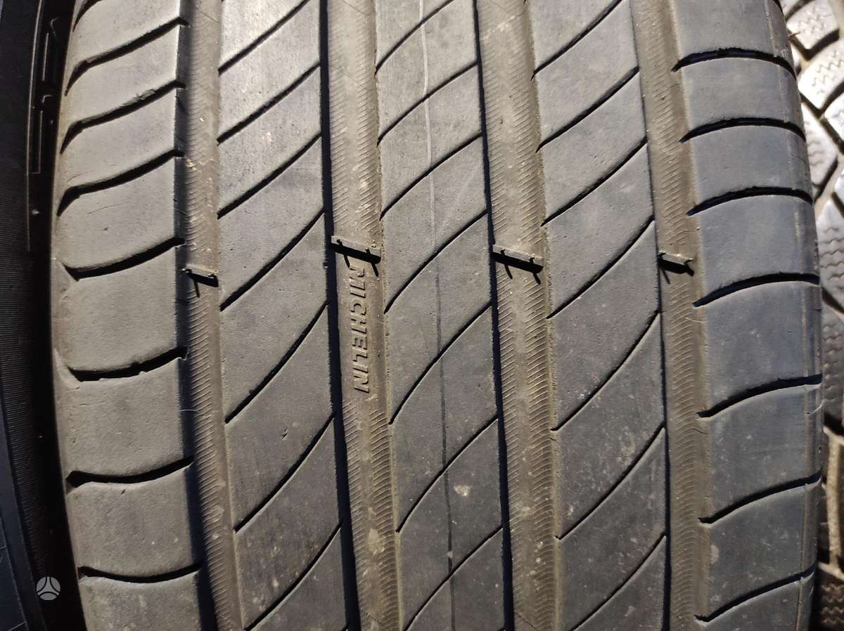 Continental, летние 225/55 R18